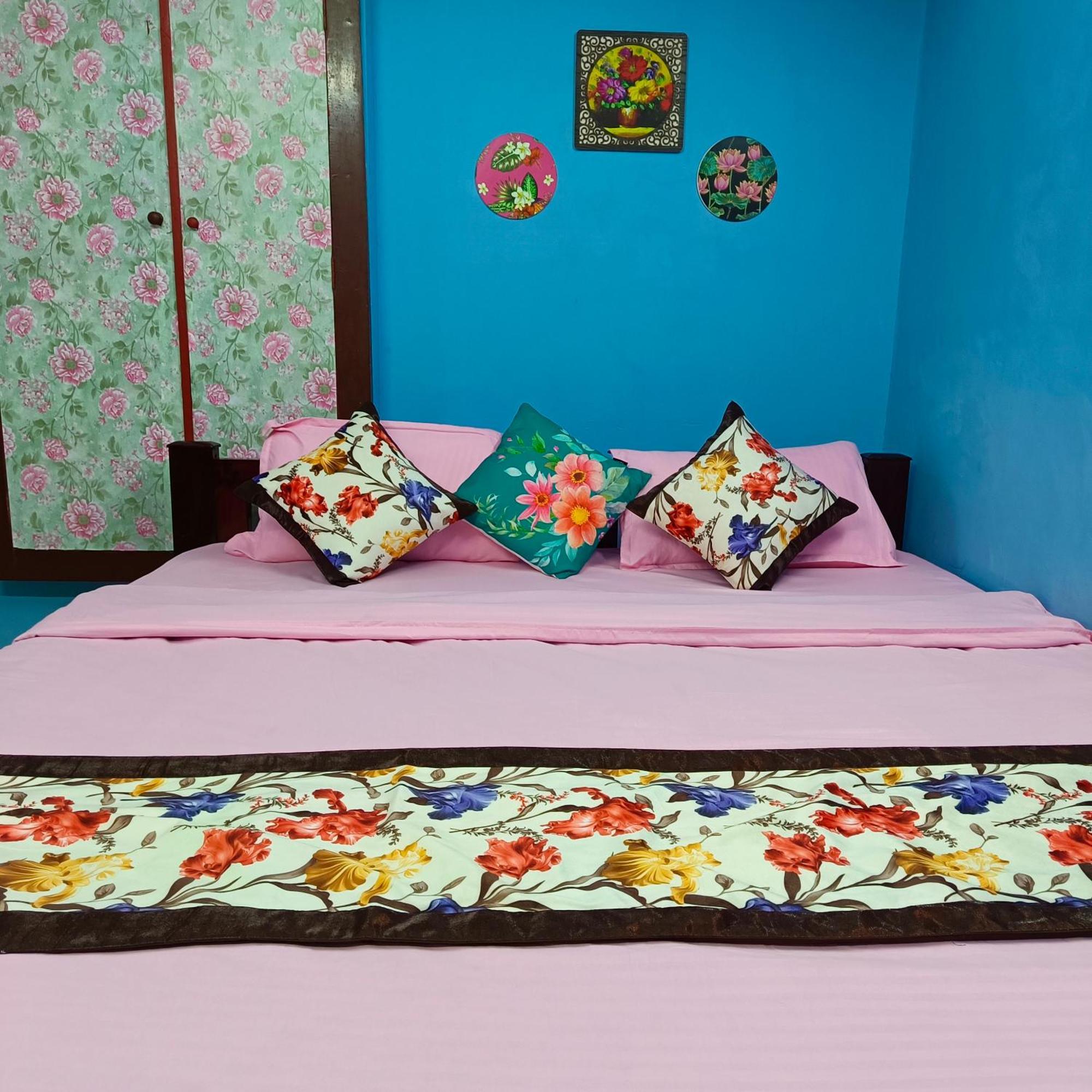 Blue Waves Homestay Пудучеррі Екстер'єр фото