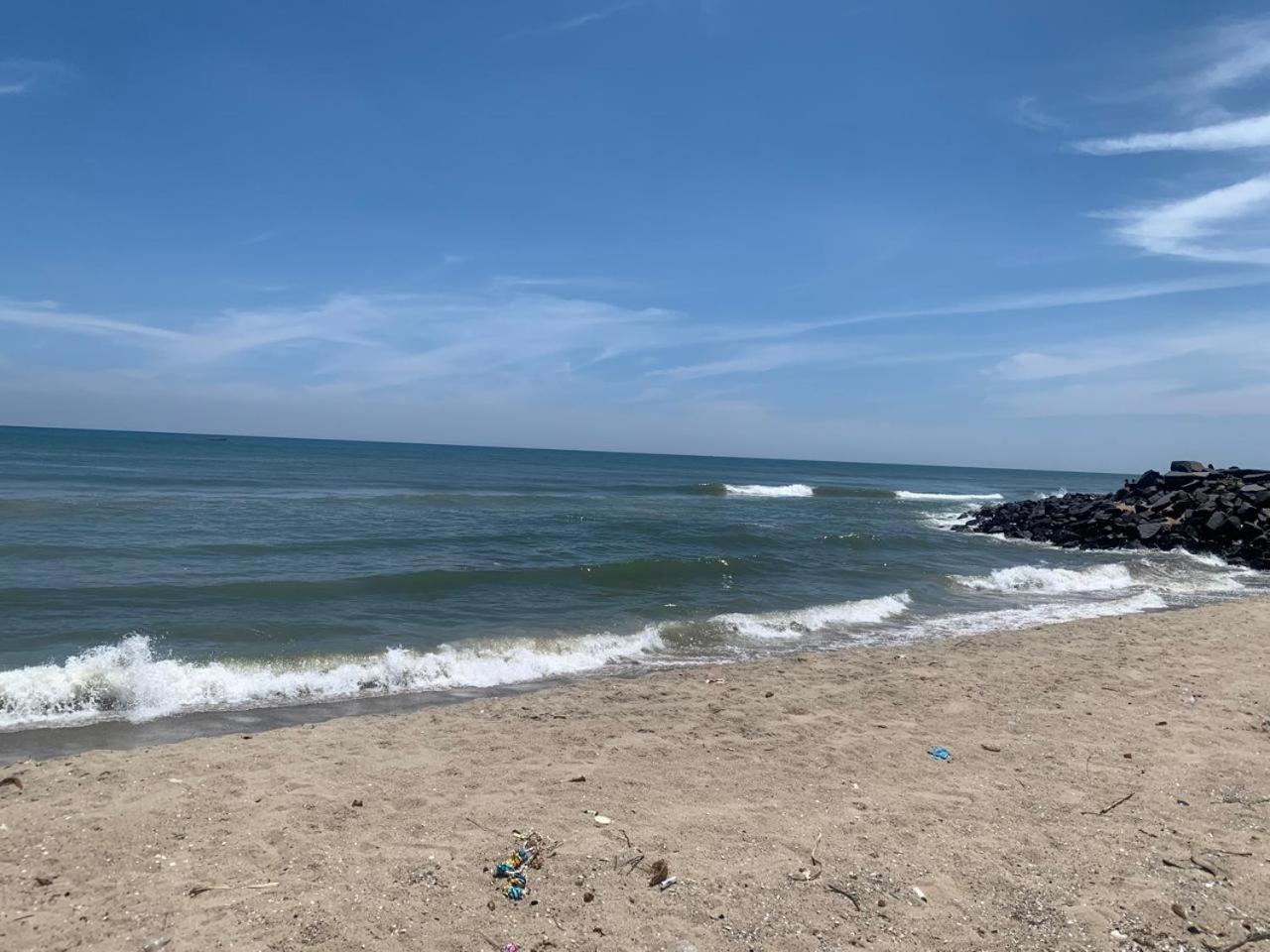 Blue Waves Homestay Пудучеррі Екстер'єр фото